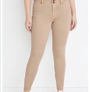 Maurices jegging, French beige, new with tags, size small short